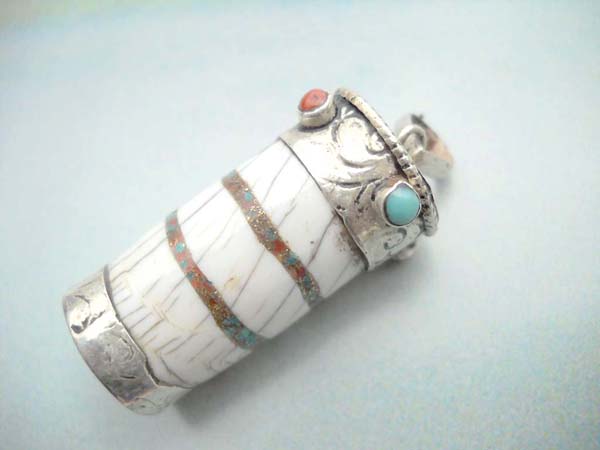  Fine 925. sterling silver thick pole animal bone pendant, jewelry wholesales