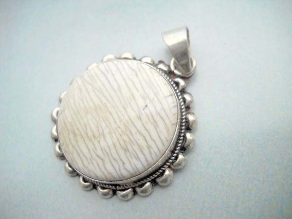 Fine 925. sterling silver sun flower animal bone pendant, wholesale jewelry uk